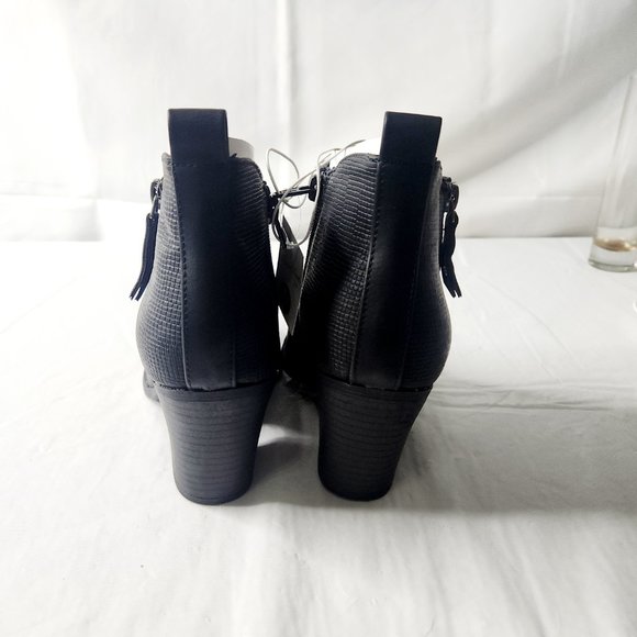 Bootie Double Zip Block Heeled Pointed Toe WIDE Faux Leather Black Bootie - Picture 5 of 7